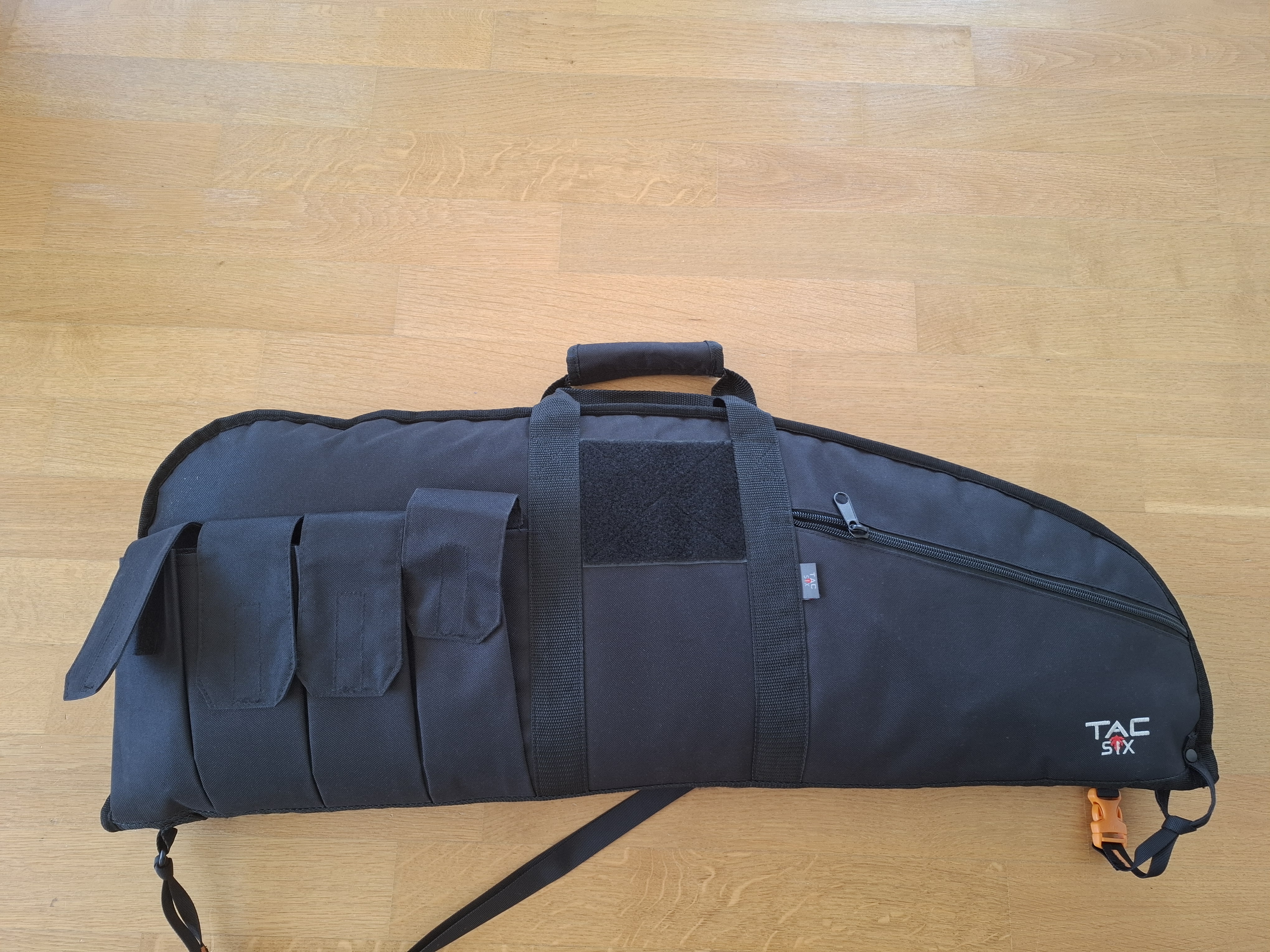Vente AR-15 .300BLK (avec options, sac, munitions red dot, etc.) — Bild 4