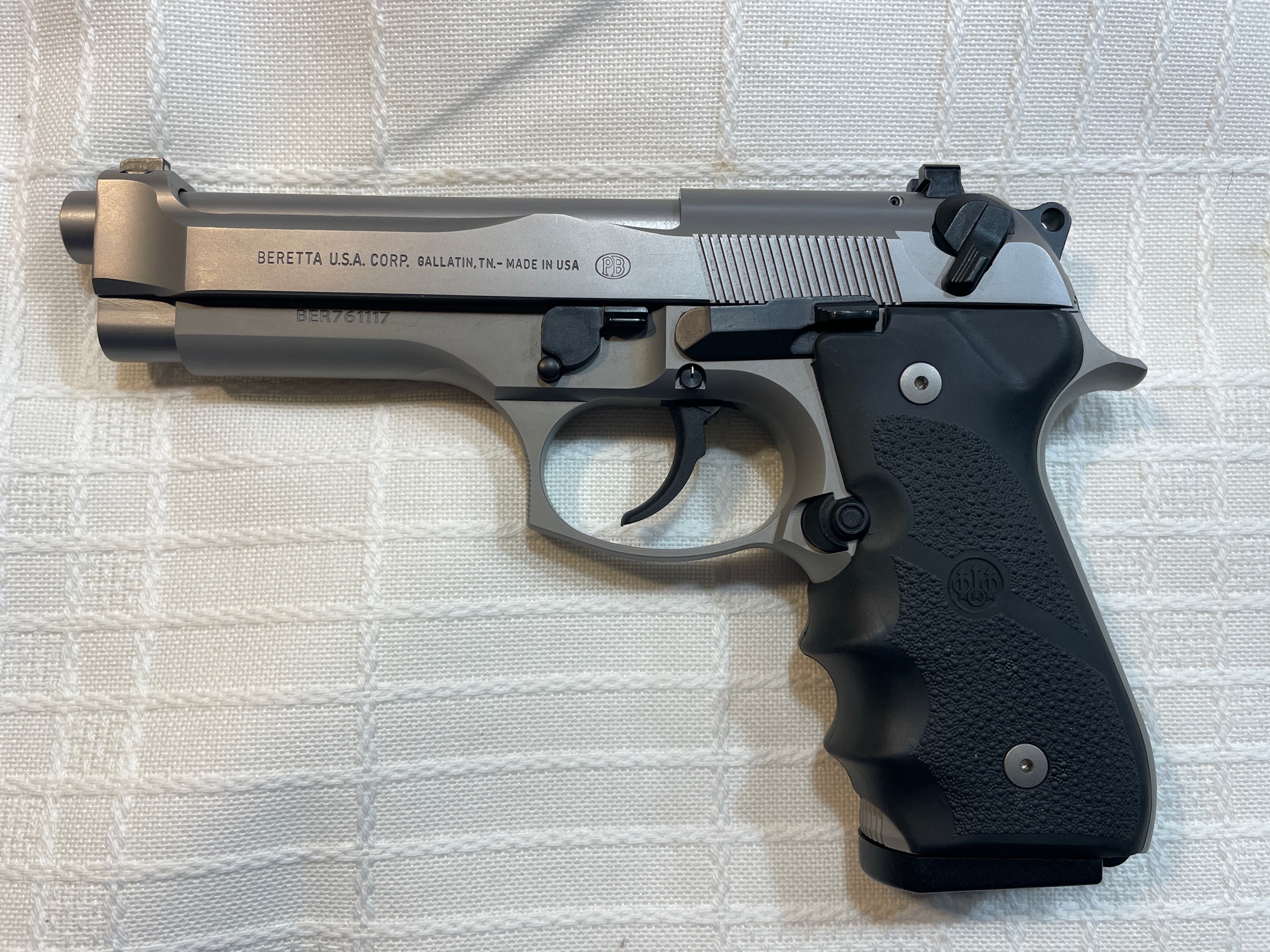 Vends BERETTA 92FS Brigadier 9mm inox