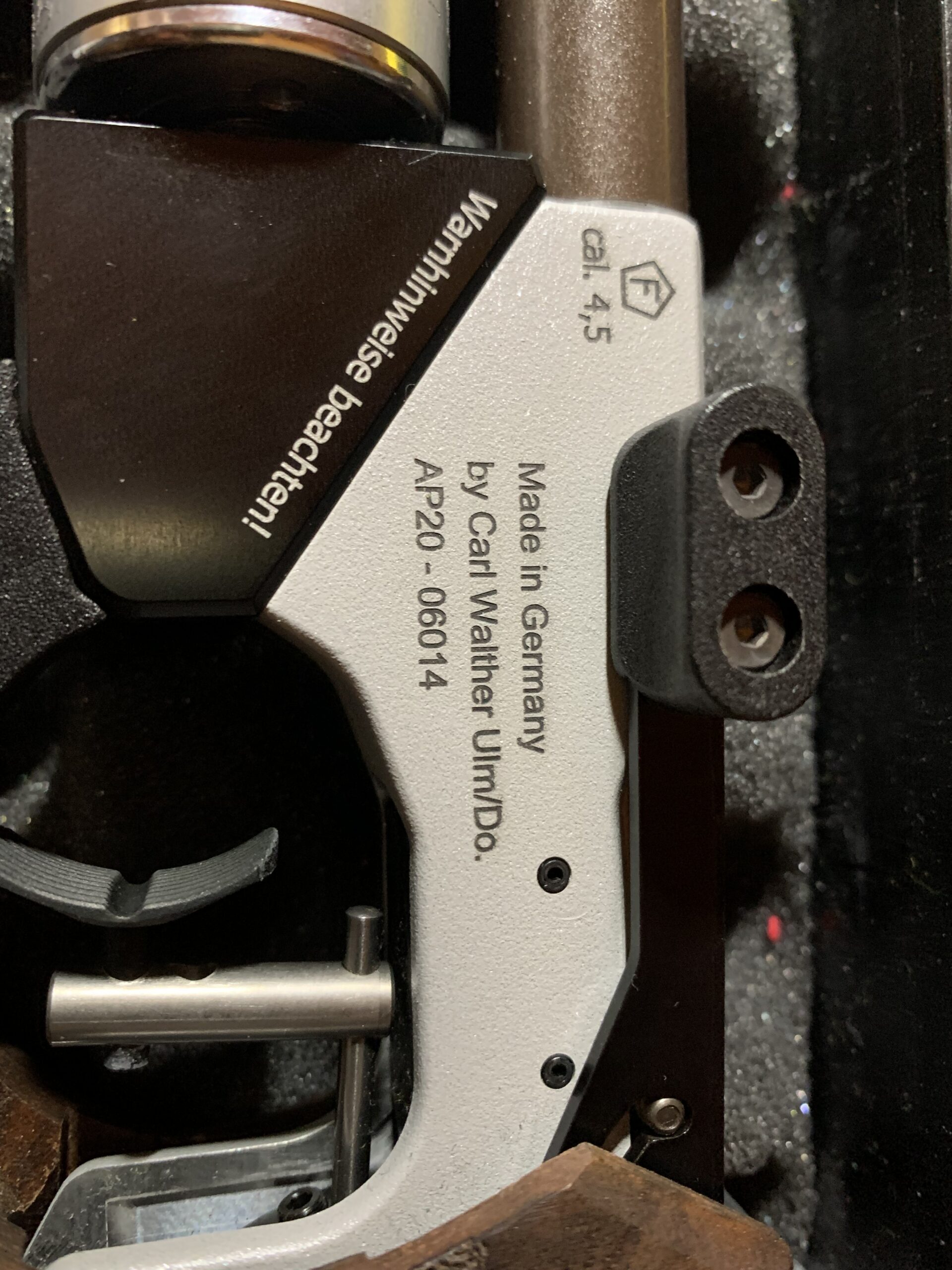 Walter hammerli AP20 pro pour tir sportif très peu utilisé cal 4,5 mm