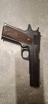 Colt M1911 A1 1942