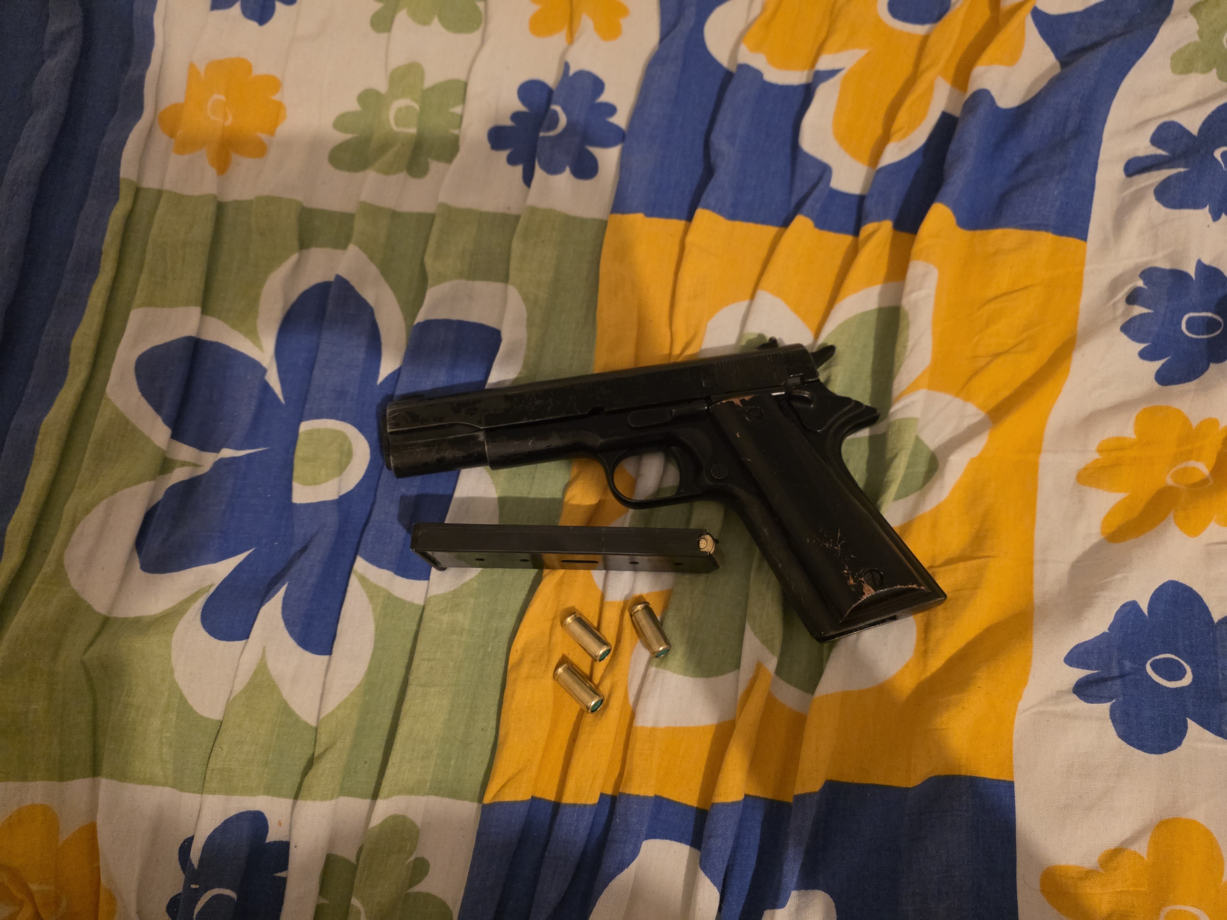 Colt 1911 pistolet alarme