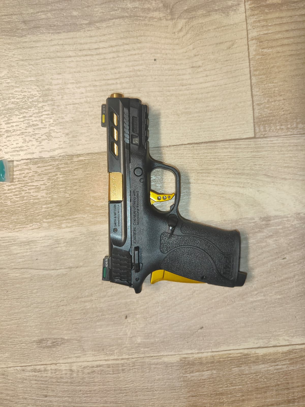 Smith&amp;Wesson M&amp;P 380 SHIELD EZ Perfomance Center