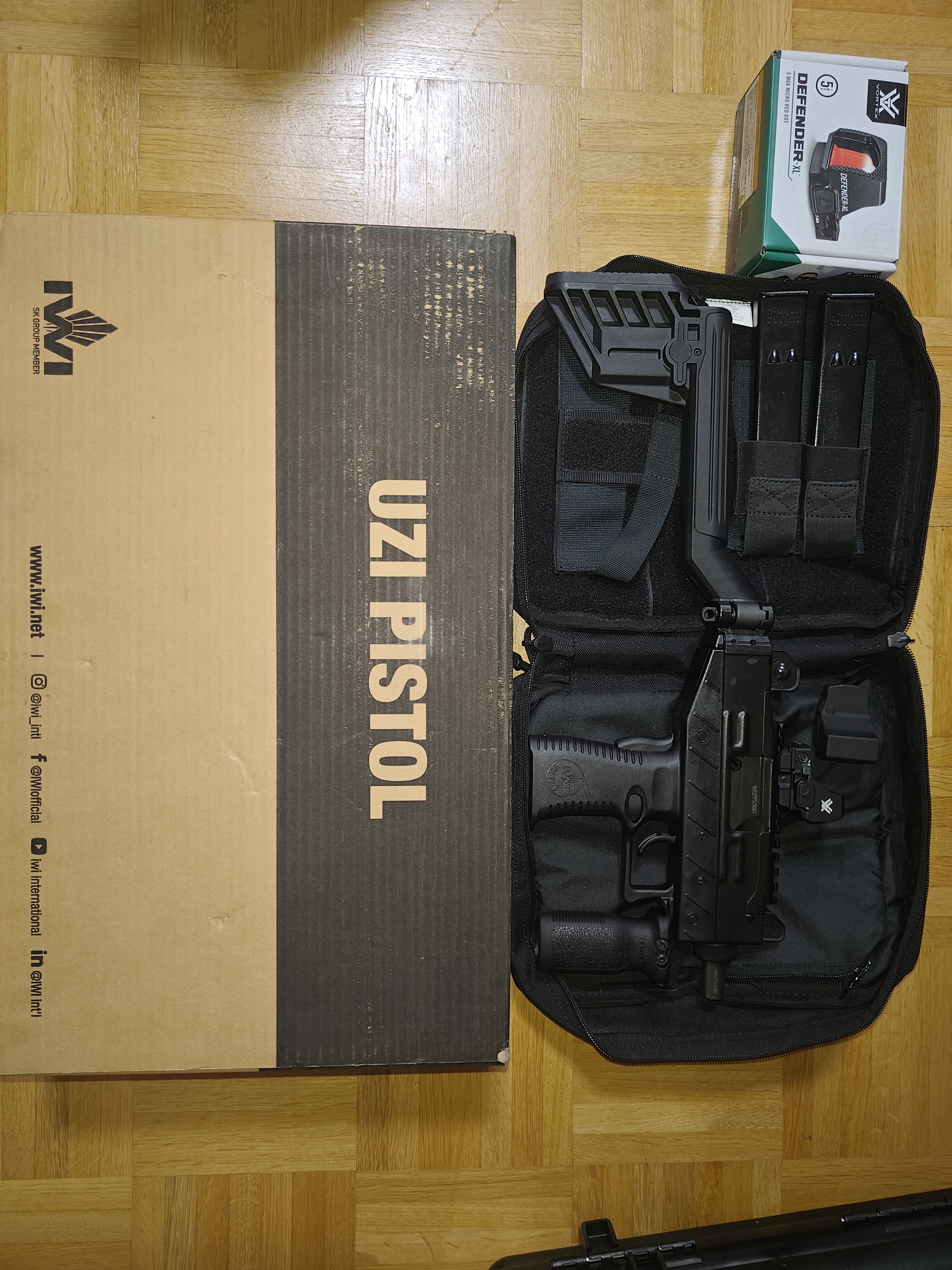 Iwi uzi pro