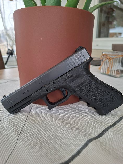 Glock 17 Gen 3 - 9mm - Arme neuve (issu de collection)