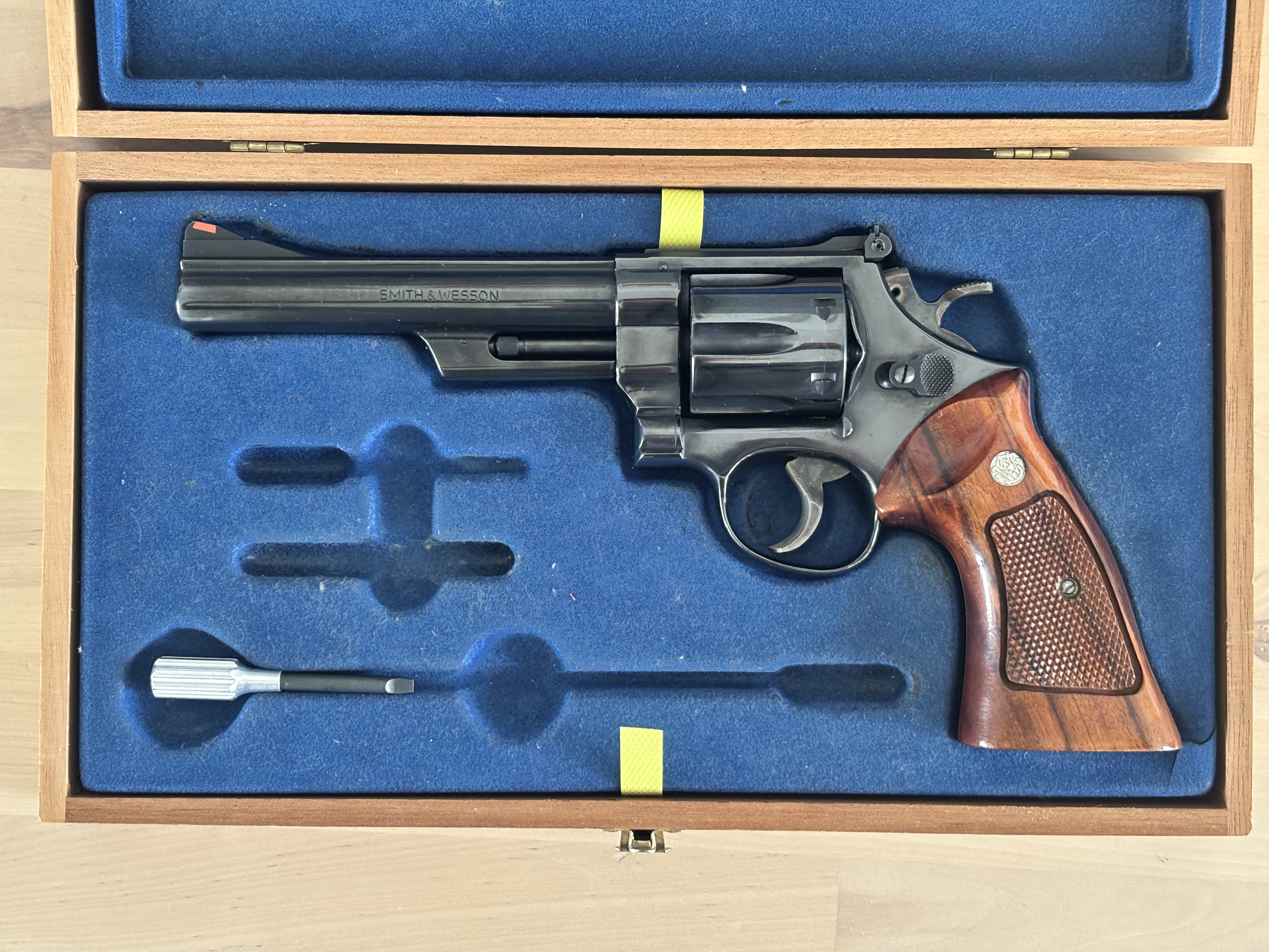 Smith &amp; Wesson.44 Magnum 29-2, 6&quot; (1979)