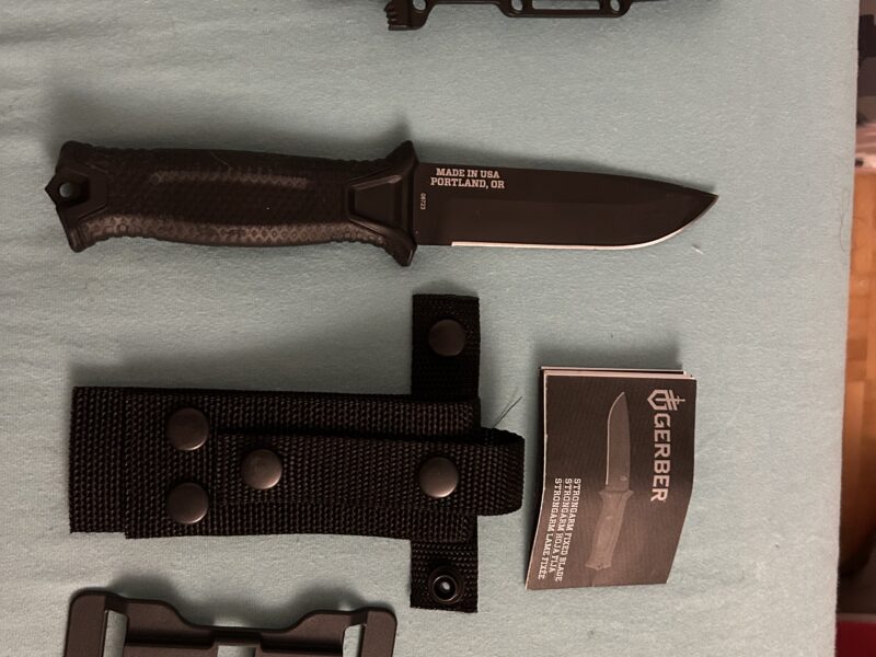 Couteau Gerber Strongarm