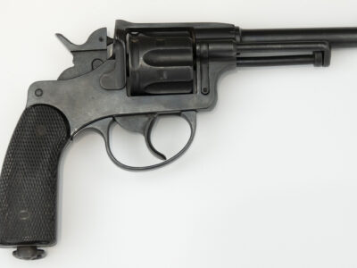 Revolver 1929